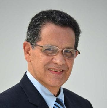 Dr. Carlos Tache
