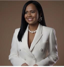 Dra. Brenda Villalobos