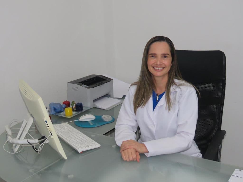 Dra. María Alzamora Acosta