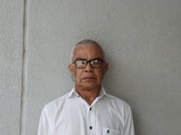 Dr. Alberto Llanos