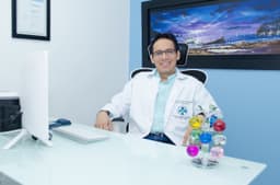 Dr. Oscar Rodríguez